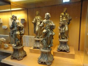 visita museu arqueologico ruinas do carmo caminhando-13