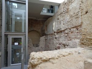 visita teatro romano museu de lisboa alfama caminhando-24