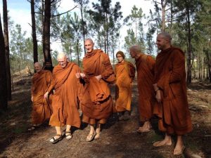 visita mosteiro budista ericeira caminhando 5
