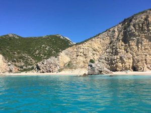 passeio barco cabo espichel grutas arrabibda sesimbra caminhando-2