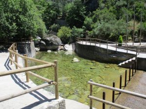 caminhada praia fluvial lapa dos dinheiros caminhando