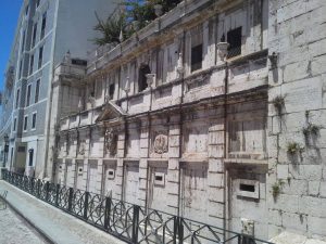 passeio cultural chafariz del rei alfama caminhando