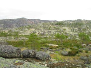 caminhada serra da estrela penhas da saúde poios brancos caminhando