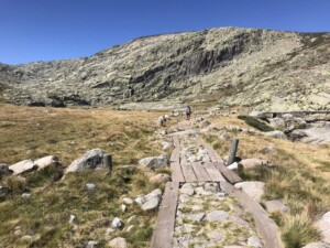 caminhada-serra-de-gredos-caminhando