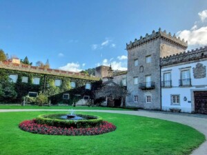 caminhada-museu-quinones-de-leon-paco-de-castrelos-vigo--caminhando