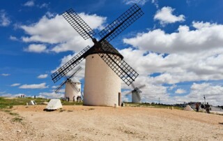caminhando campo de criptana moinhos de vento dom quixote castilla la mancha
