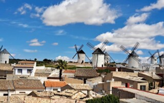 caminhando campo de criptana moinhos de vento castilla la mancha dom quixote
