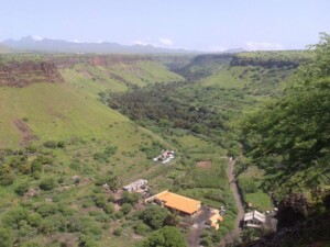 caminhando-cidade-velha-santiago
