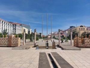 Caminhando_Cerca_Fernandina_Lisboa