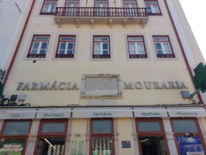 Caminhando_Cerca_Fernandina_Lisboa