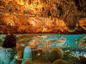 caminhada-gruta-maravilhas-aracena-caminhando