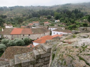 caminhada-castelo-novo-caminhando