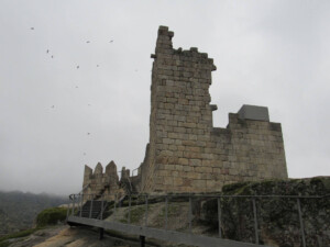 caminhada-castelo-novo-caminhando